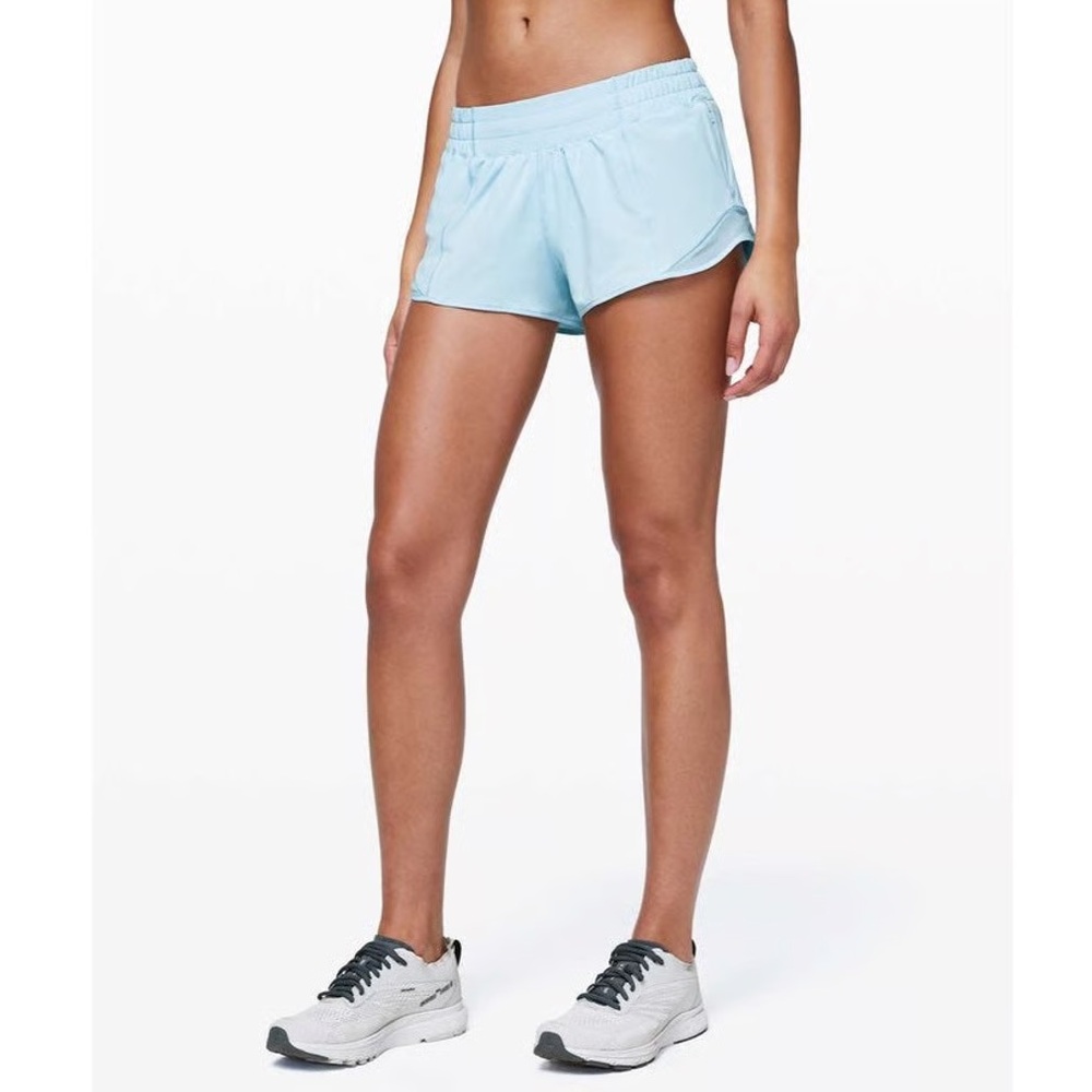 Gorgeous lululemon shorts in the shade breeze! Size 2